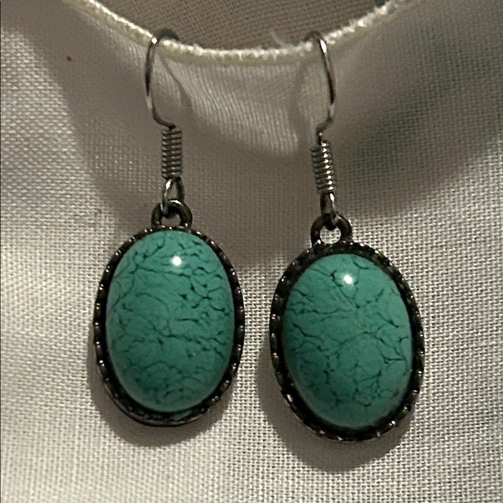 💚Vintage Artisan Southwestern Turquoise Earrings - Signed "o" 70s/80s💚✨